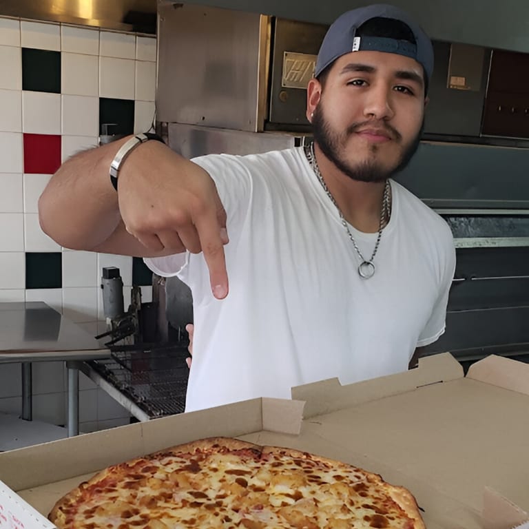 Sunny’s: A Place for the Community 💬